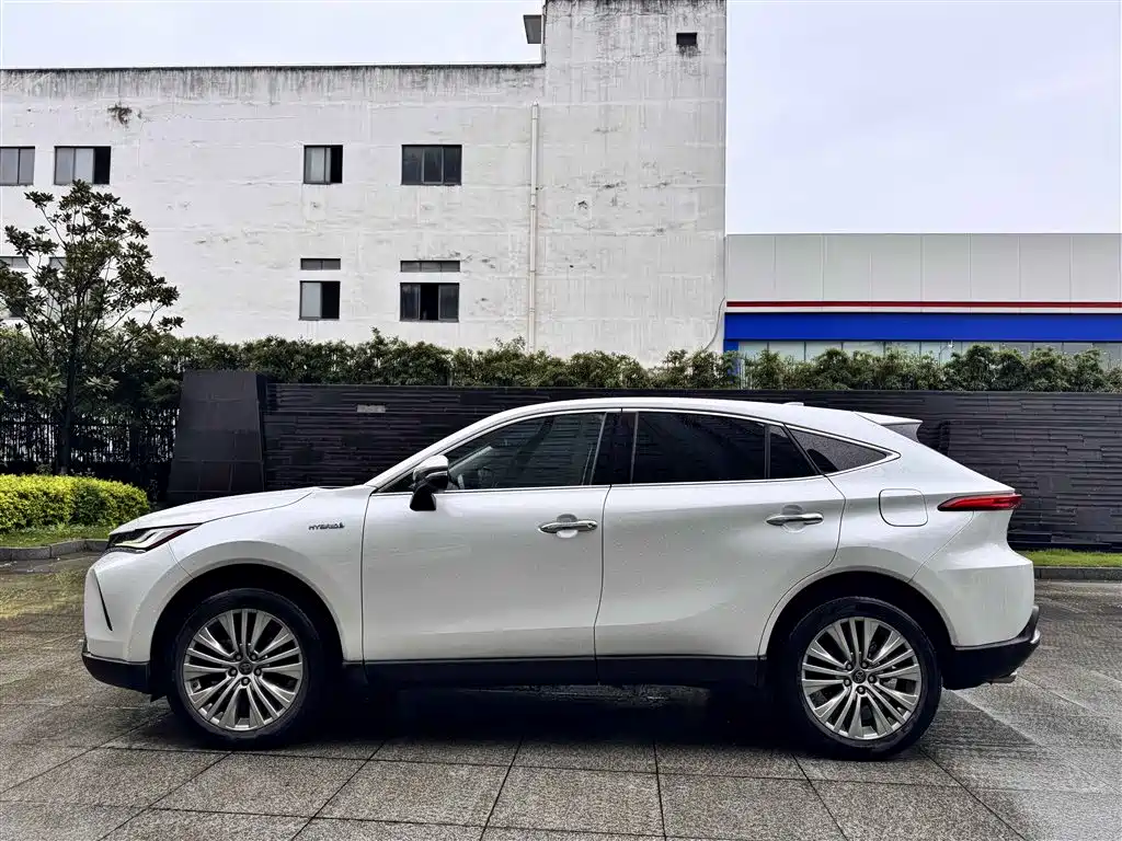 Toyota Harrier 2021 — фото 8