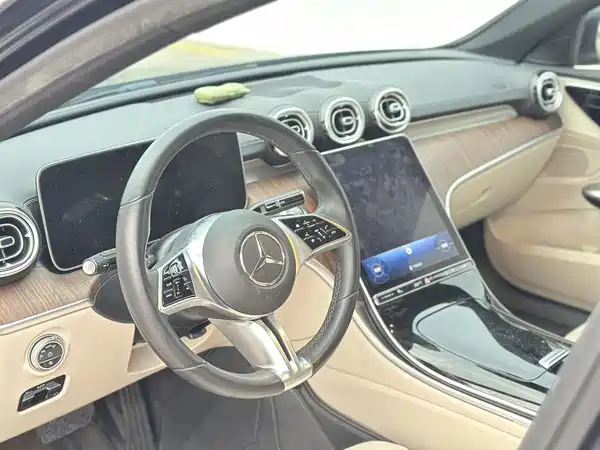 Mercedes-Benz C-Class 2022