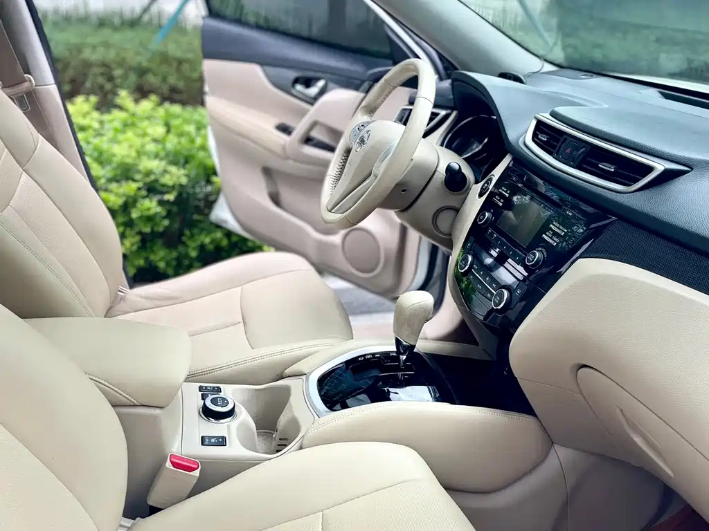 Nissan X-Trail 2015 — фото 10