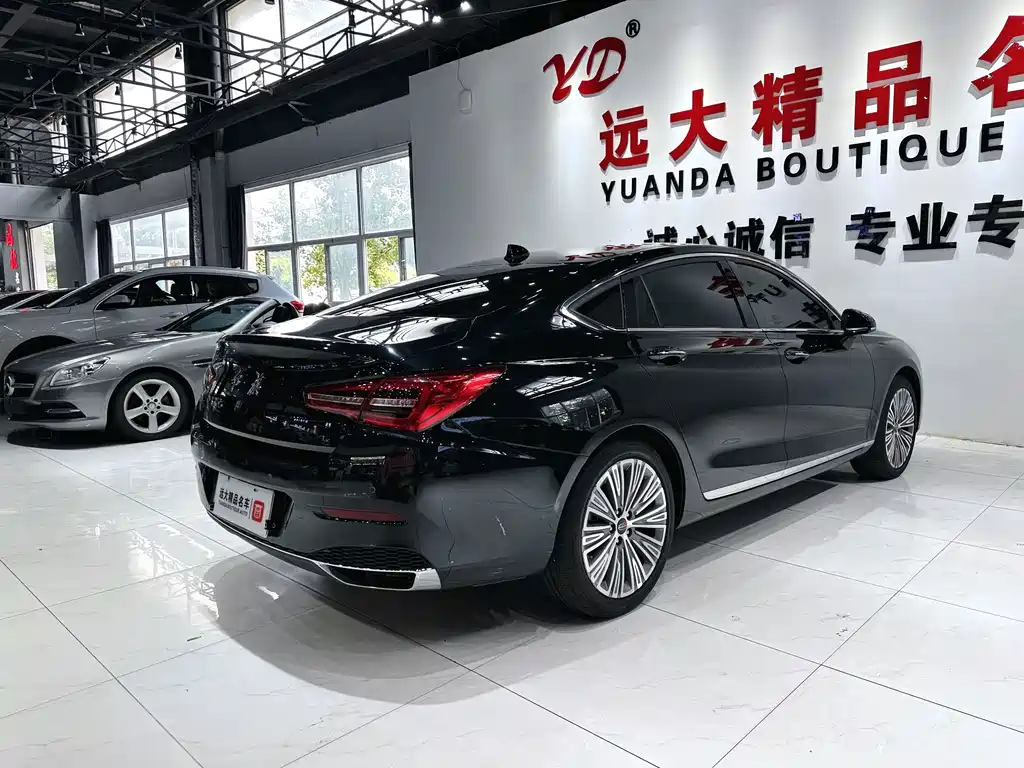 Hongqi H5 2022 — фото 18