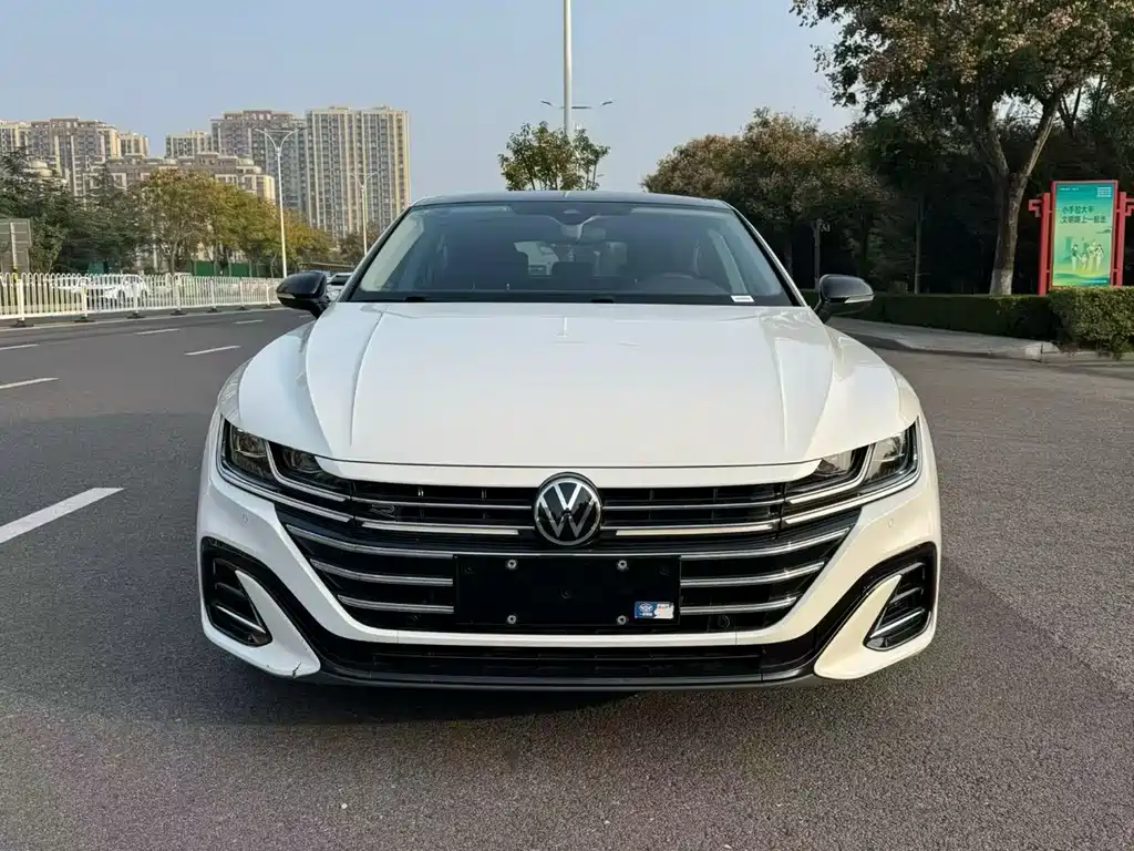 Volkswagen CC 2023 — фото 2