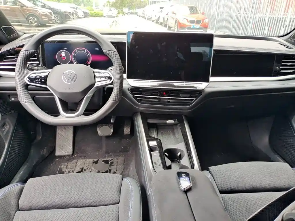 Volkswagen Passat 2024