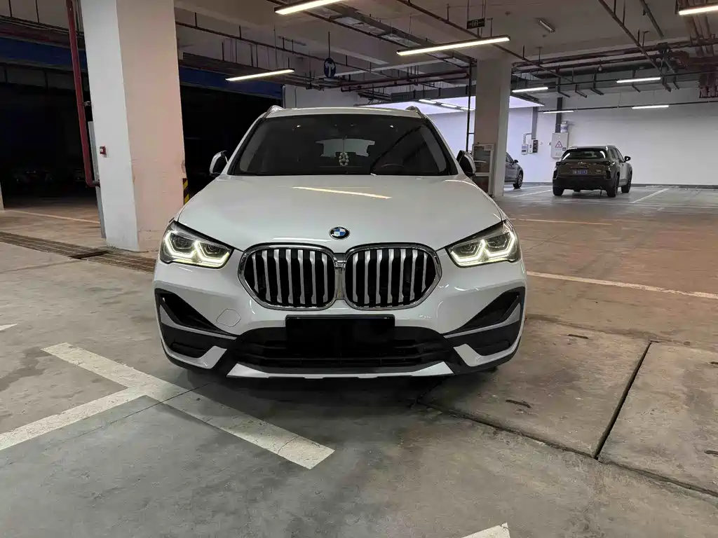 BMW X1 2022 — фото 2