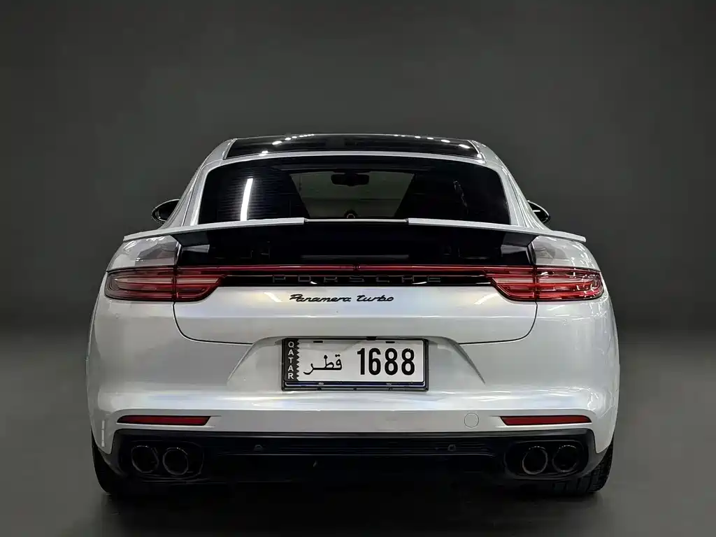 Porsche Panamera 2018 — фото 9