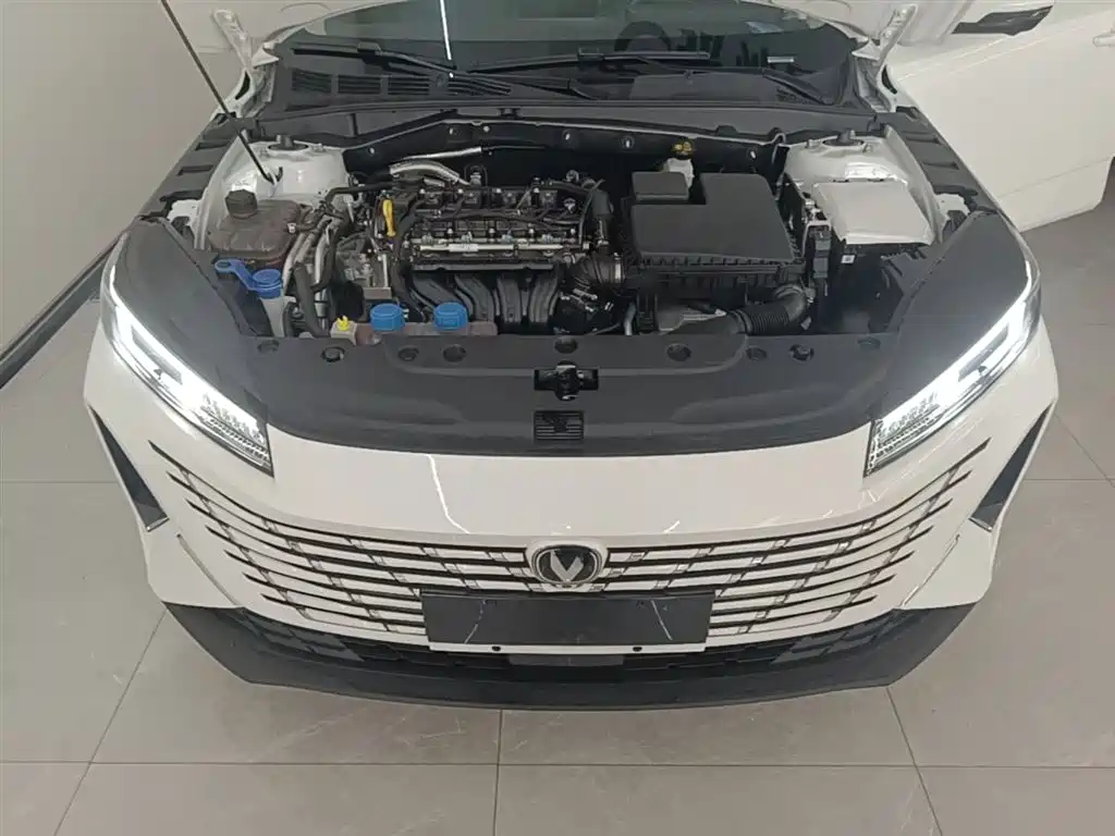 Changan Eado PHEV 2026 — фото 20