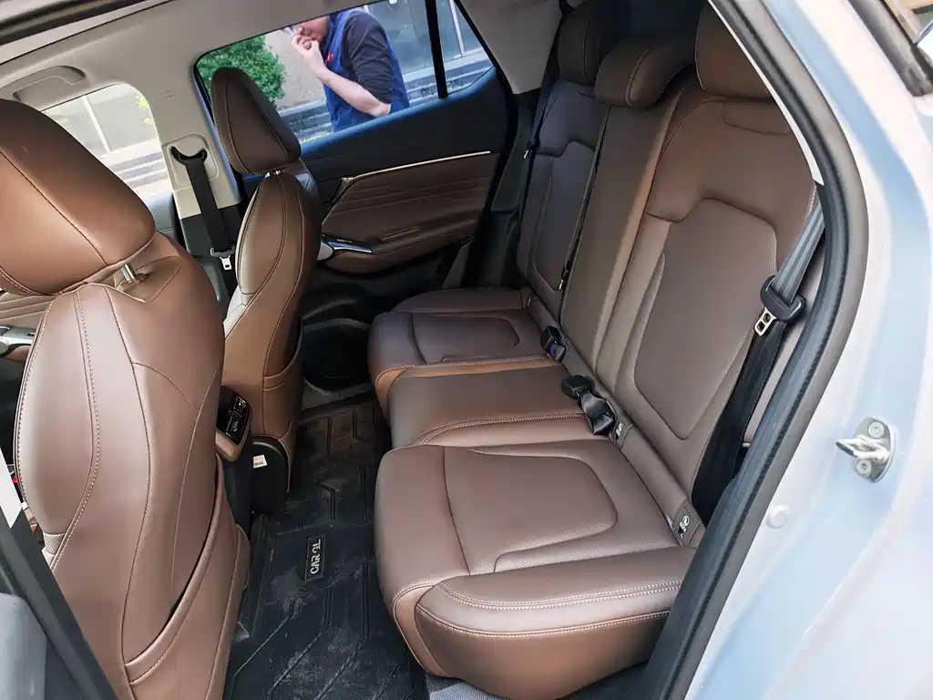 GAC Motor Trumpchi GS4 2024 — фото 11