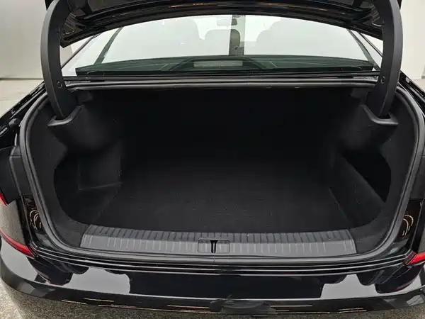 Volkswagen Passat 2025