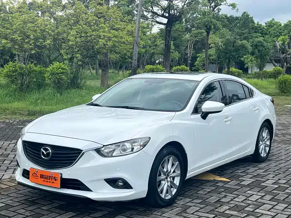 Mazda Atenza 2015