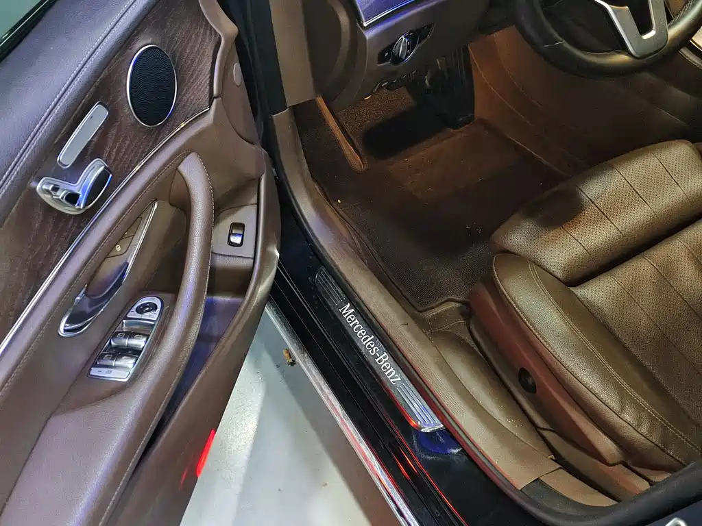 Mercedes-Benz E-Class 2020 — фото 4