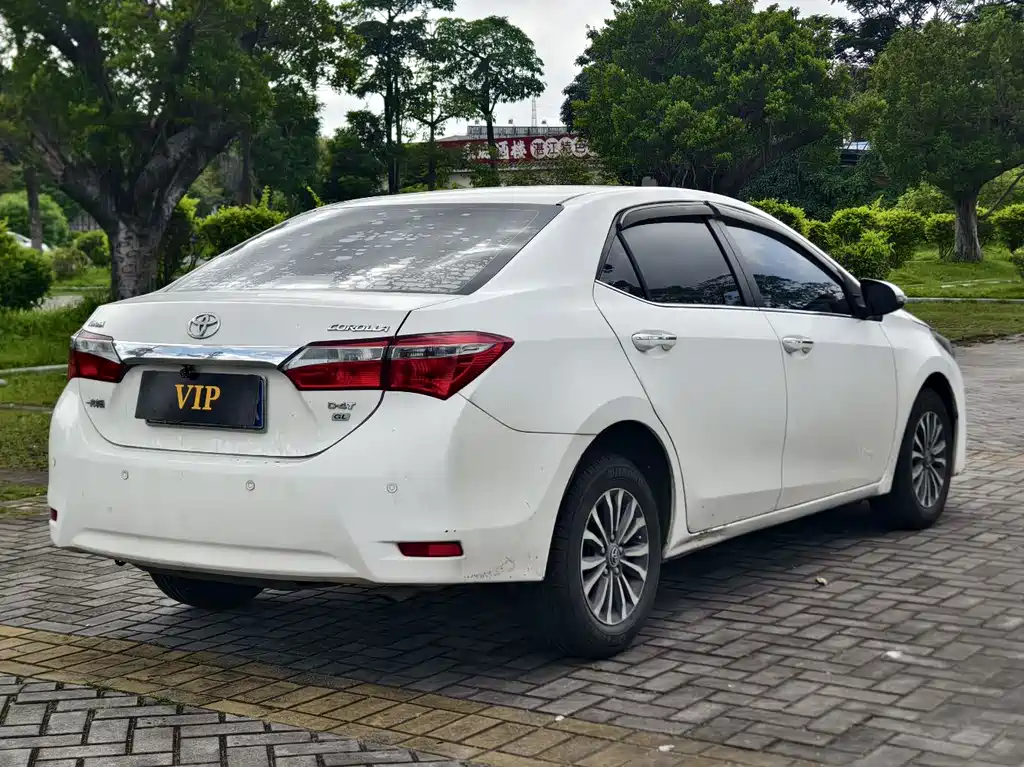 Toyota Corolla 2018 — фото 5