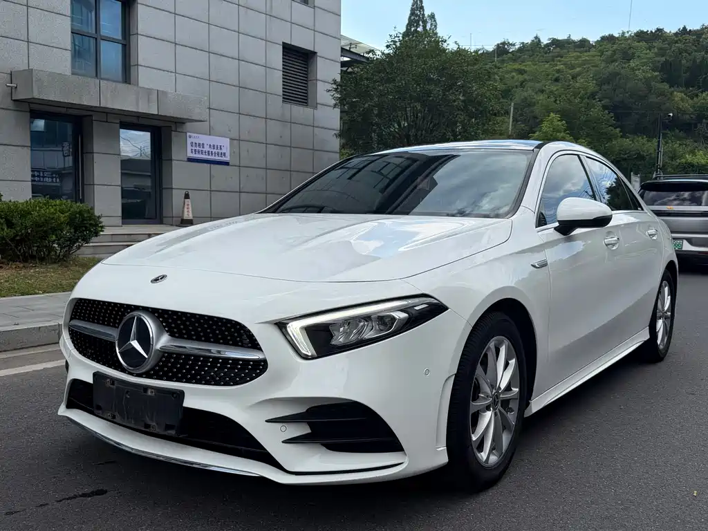 Mercedes-Benz A-Class 2022