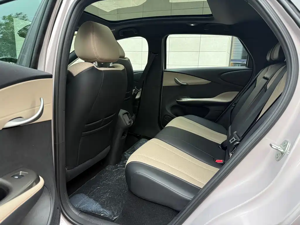 BYD Dolphin 2025 — фото 10