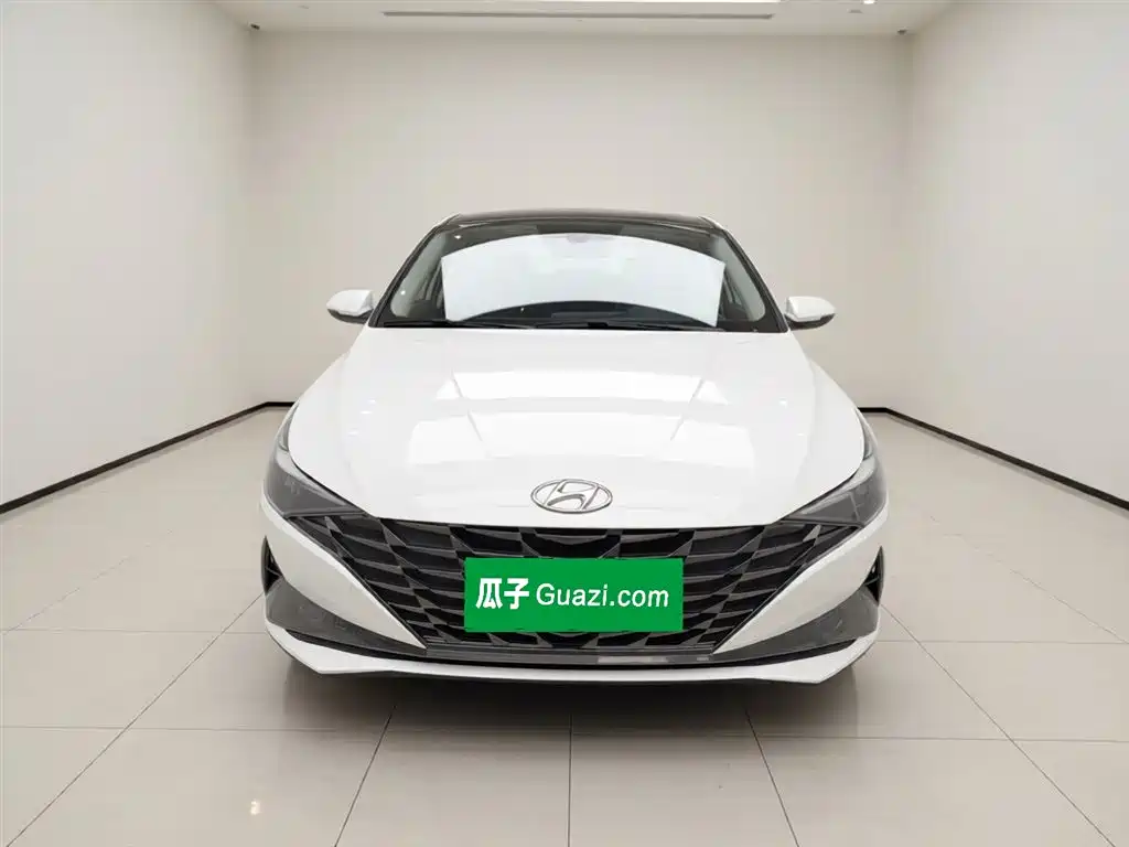Hyundai Elantra 2021 — фото 21