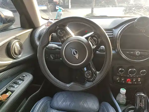 MINI Clubman 2021