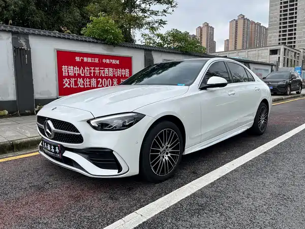 Mercedes-Benz C-Class 2025