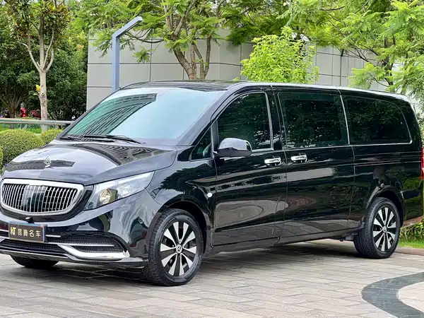 Mercedes-Benz Vito 2023