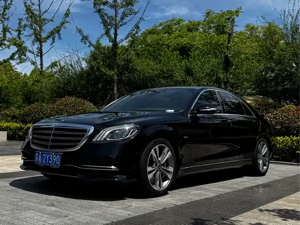 Mercedes-Benz S-Class 2020