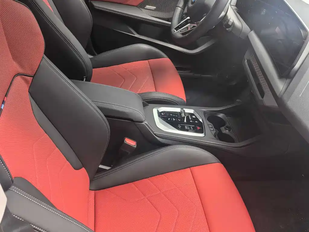 BMW 2 Series 2025 — фото 17