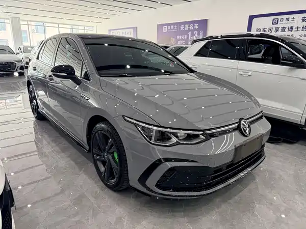 Volkswagen Golf 2023