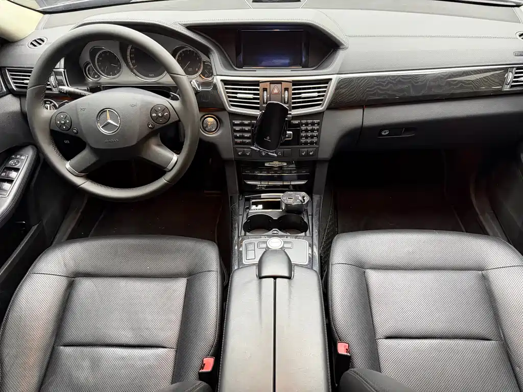 Mercedes-Benz E-Class 2013 — фото 5