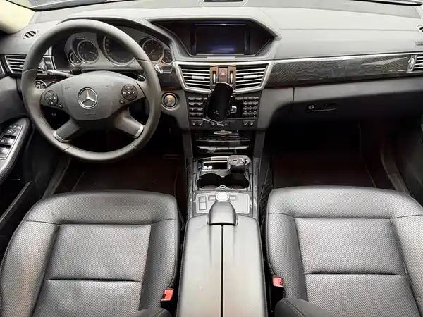 Mercedes-Benz E-Class 2013