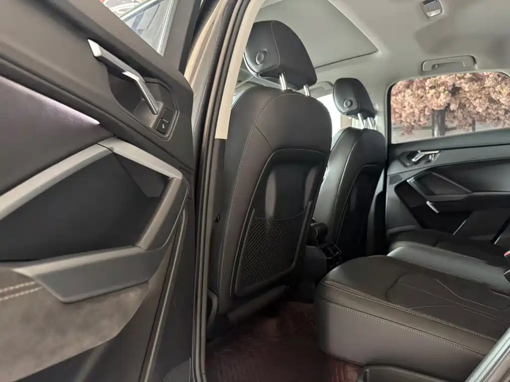 Audi Q3 Sportback 2022 — фото 16