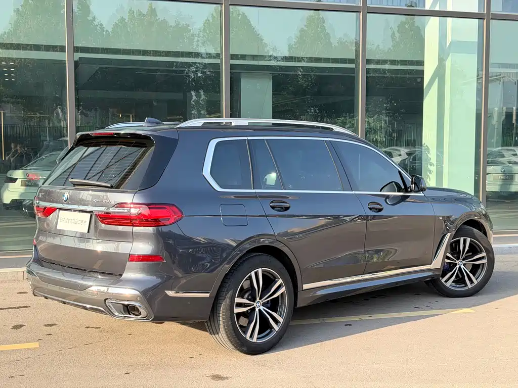 BMW X7 2020 — фото 31
