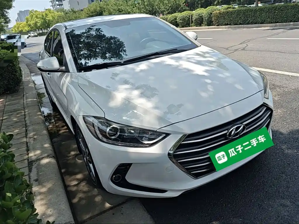 Hyundai Elantra 2016 — фото 4