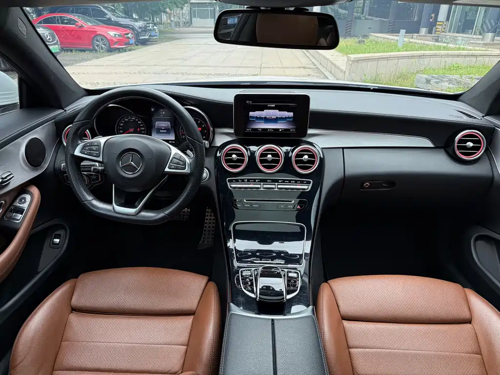 Mercedes-Benz C-Class 2018 — фото 11