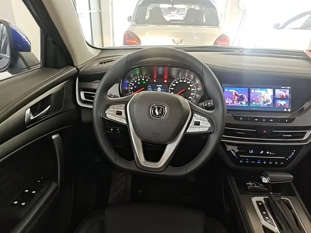 Changan CS35PLUS 2020 — фото 11