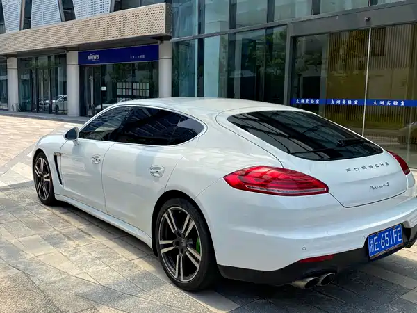 Porsche Panamera 2014