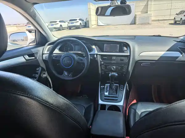 Audi A4L 2013
