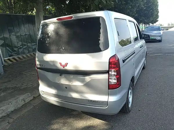 Wuling Hongguang V 2025