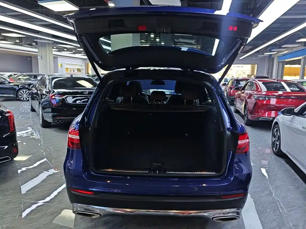 Mercedes-Benz GLC 2018 — фото 19