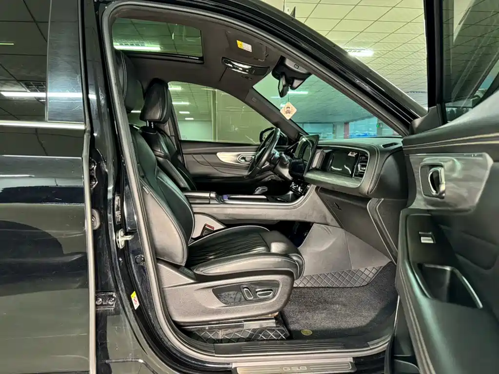 GAC Motor Trumpchi GS8 2024 — фото 17