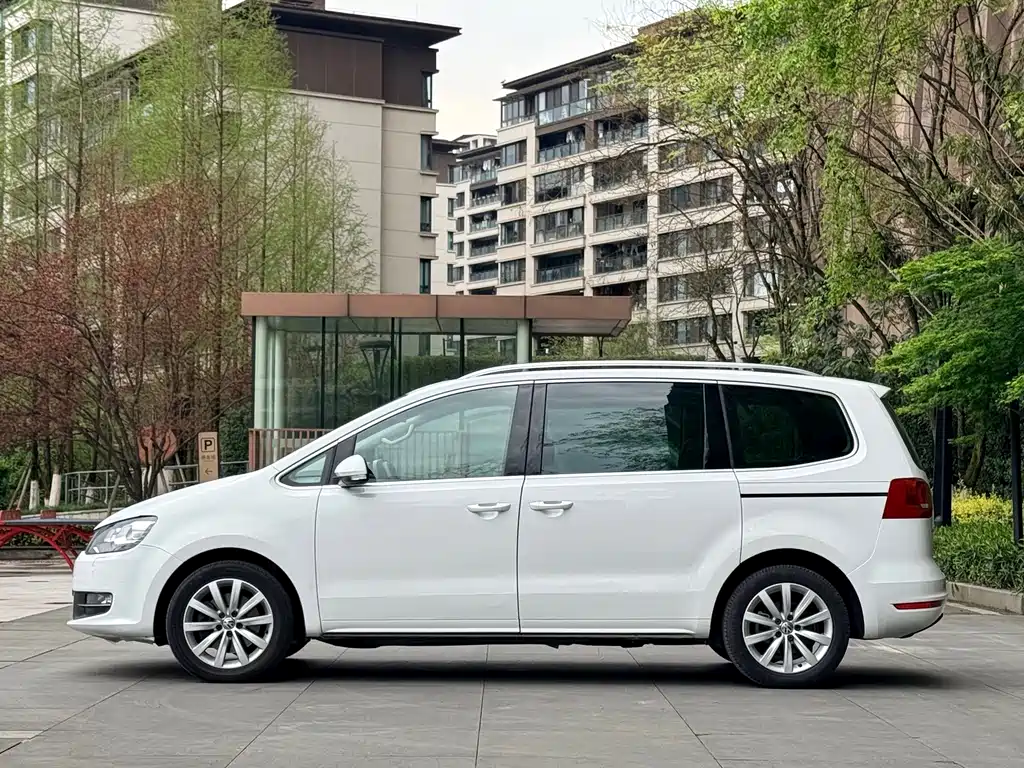 Volkswagen Sharan 2015 — фото 6