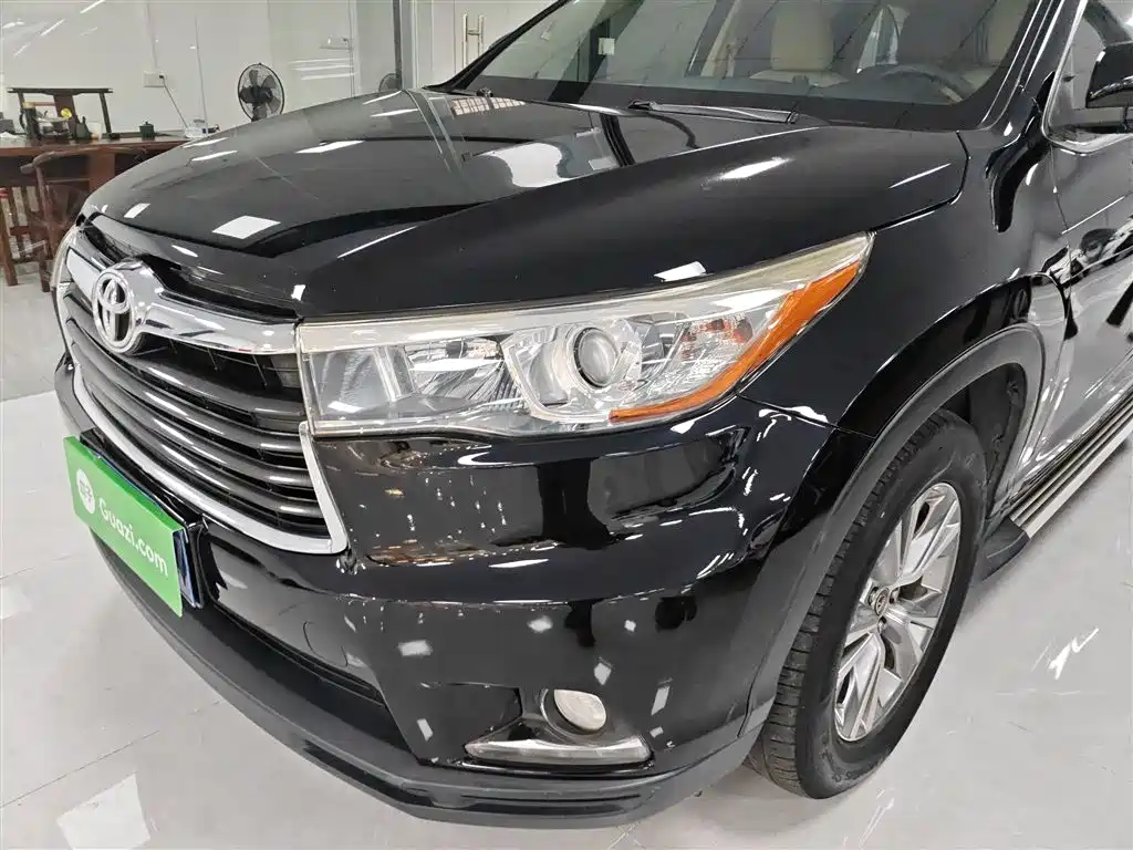 Toyota Highlander 2018 — фото 18
