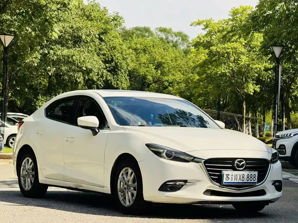 Mazda 3 Axela 2018 — фото 3