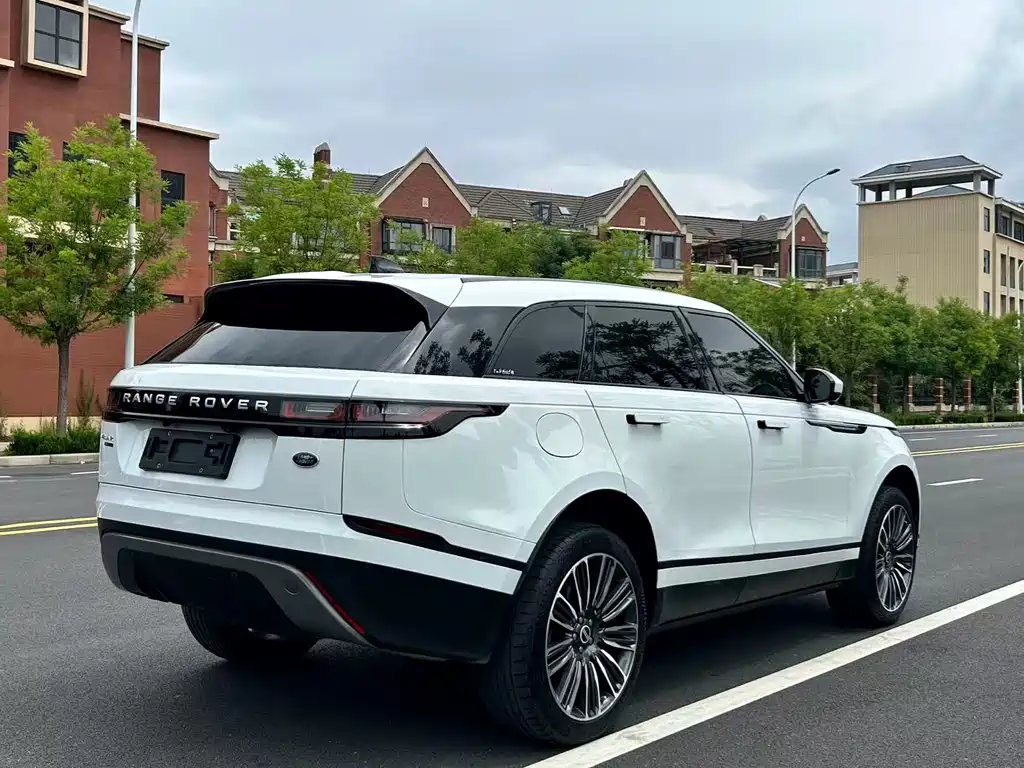 Land Rover Velar 2018 — фото 26