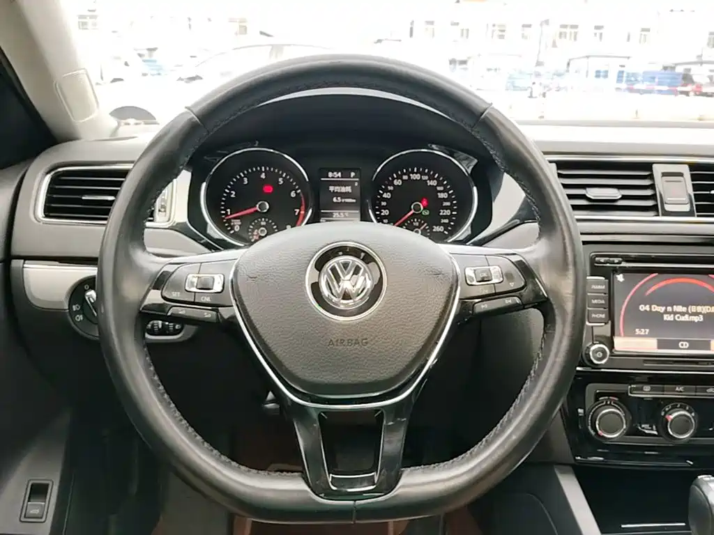 Volkswagen Sagitar 2018 — фото 11