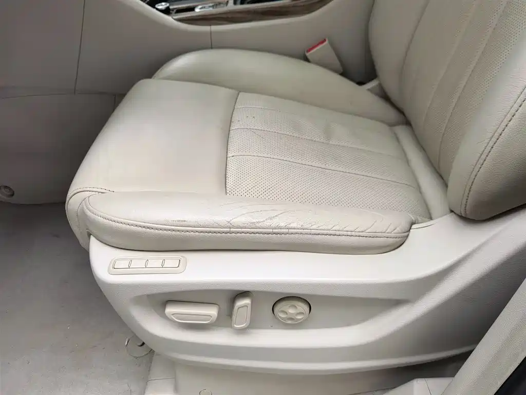 GAC Motor Trumpchi M8 2019 — фото 20