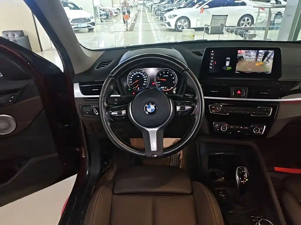 BMW X1 2021 — фото 11