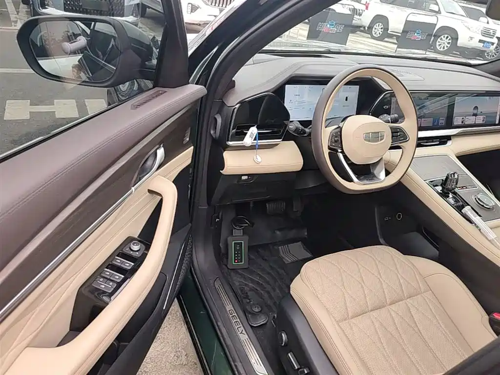 Geely Xingyue L 2025 — фото 16