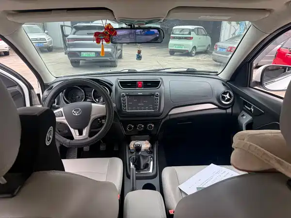 BAIC Huansu S3 2017