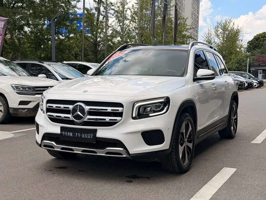 Mercedes-Benz GLB 2021