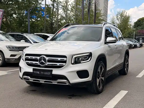 Mercedes-Benz GLB 2021
