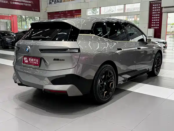 BMW iX M60 2023