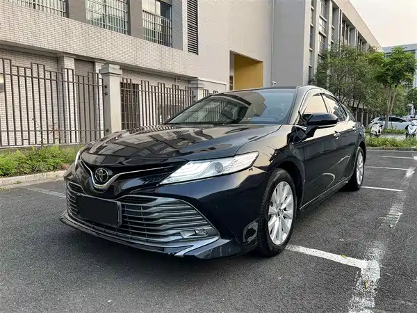 Toyota Camry 2021