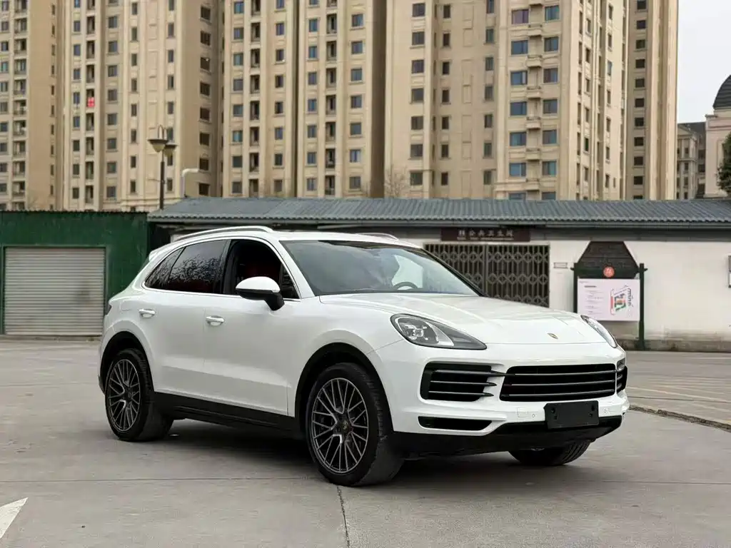 Porsche Cayenne 2018 — фото 2