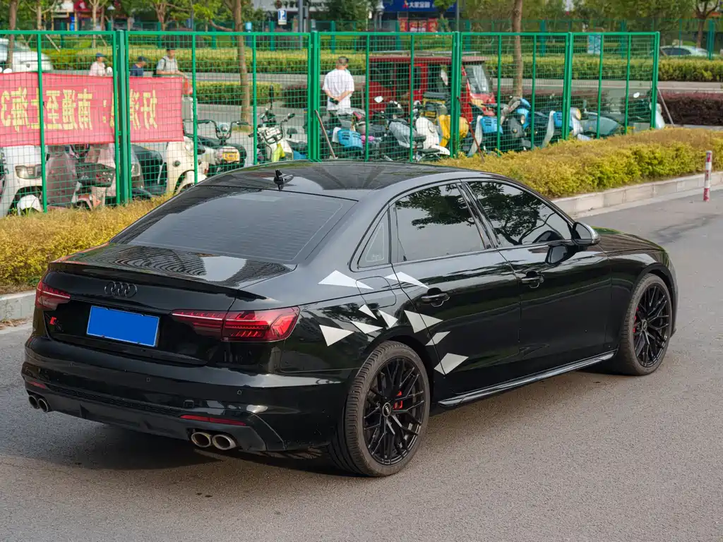 Audi S4 2021